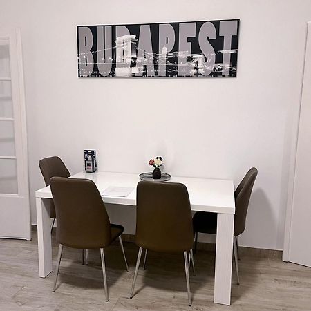 Boutique Family Apartment In The Heart Of City Budapest Eksteriør billede