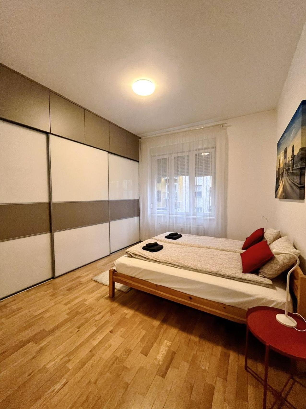 Boutique Family Apartment In The Heart Of City Budapest Eksteriør billede
