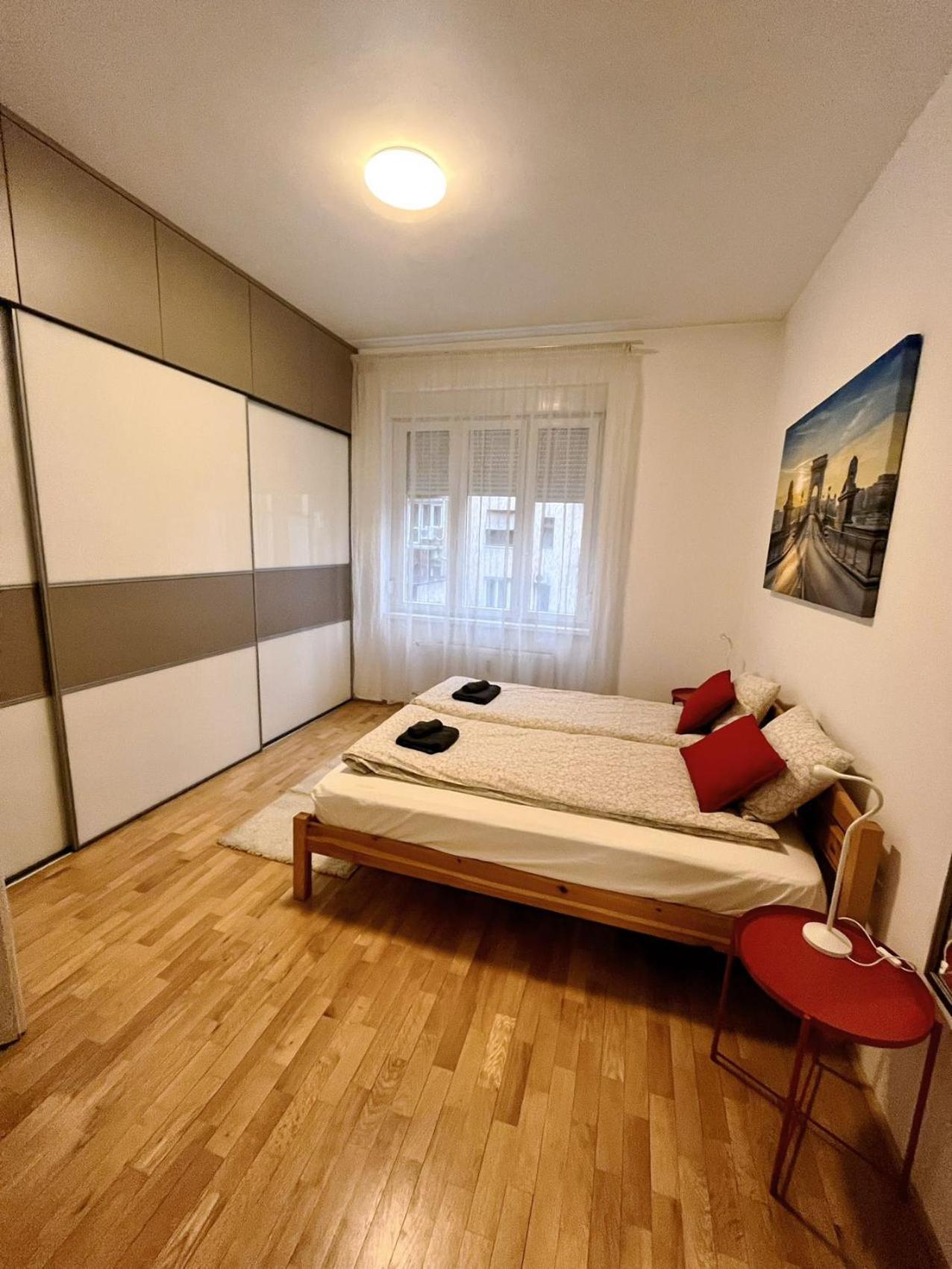 Boutique Family Apartment In The Heart Of City Budapest Eksteriør billede