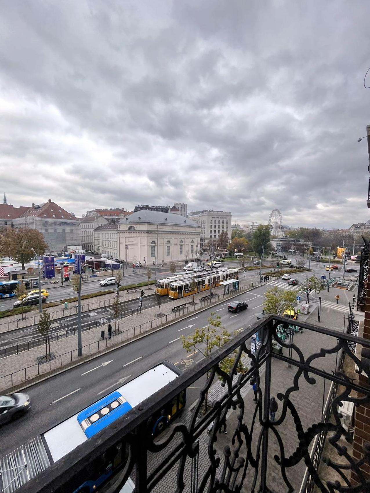 Boutique Family Apartment In The Heart Of City Budapest Eksteriør billede
