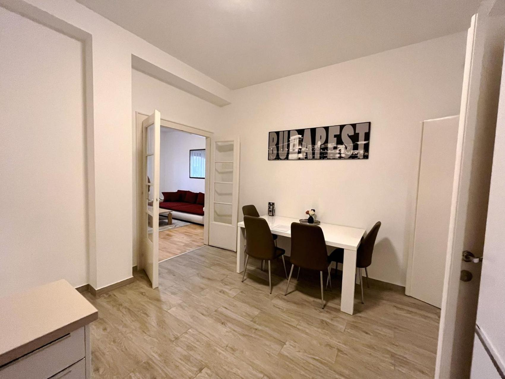Boutique Family Apartment In The Heart Of City Budapest Eksteriør billede
