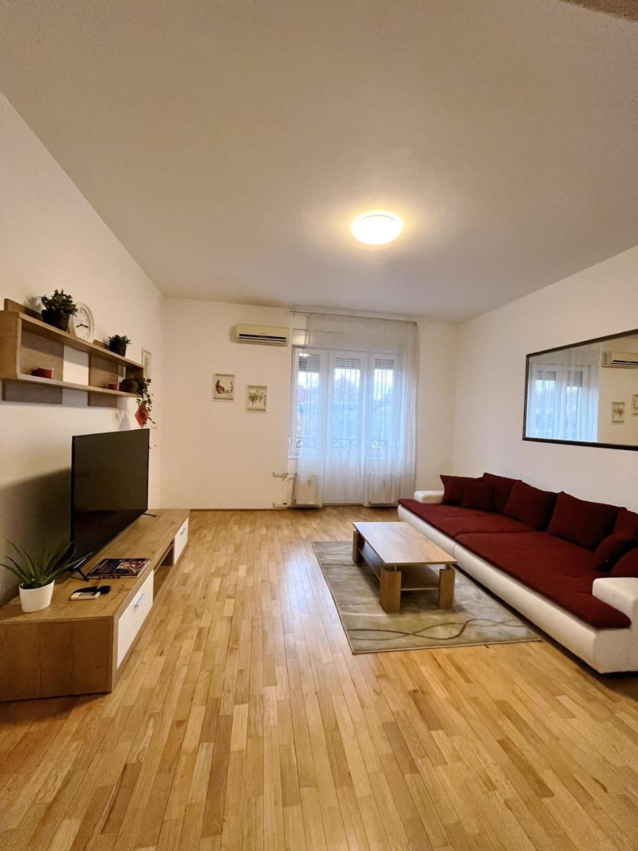 Boutique Family Apartment In The Heart Of City Budapest Eksteriør billede
